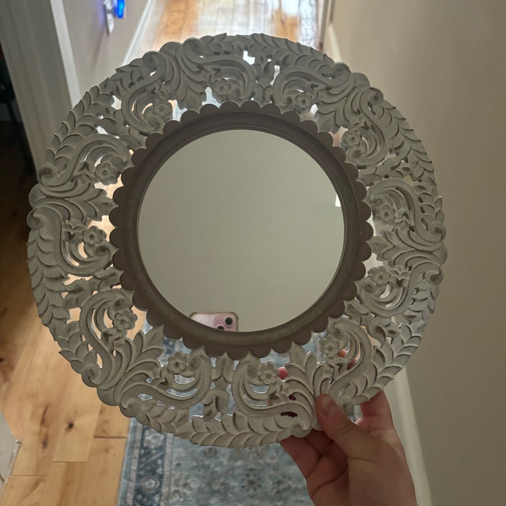 Cute Wall Mirror!